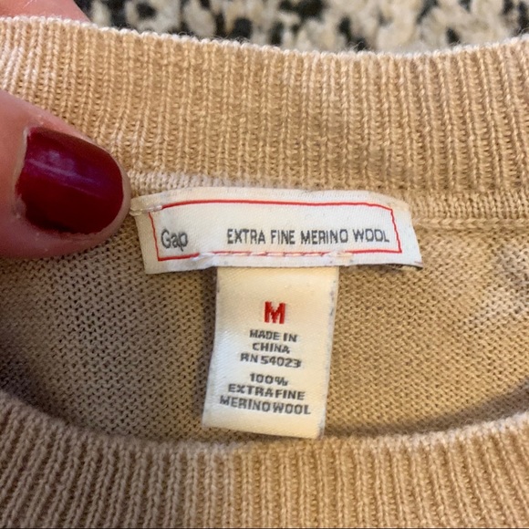100% Merino Wool Sweater, Sz Medium, Tan Only - Picture 8 of 9